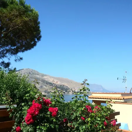 Apartment Tramonto Blu *